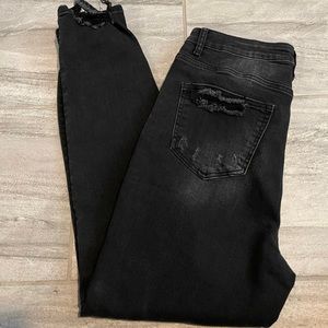 Black Risen Distress Jeans